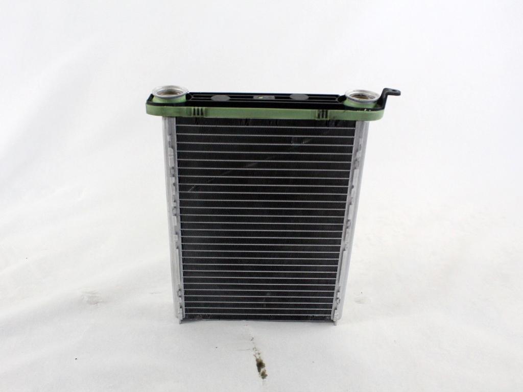 GRELEC RADIATORJA OEM N. 271159831R ORIGINAL REZERVNI DEL RENAULT SCENIC XMOD / SCENIC JZ0/1 MK3 (2009 - 2012) DIESEL LETNIK 2010