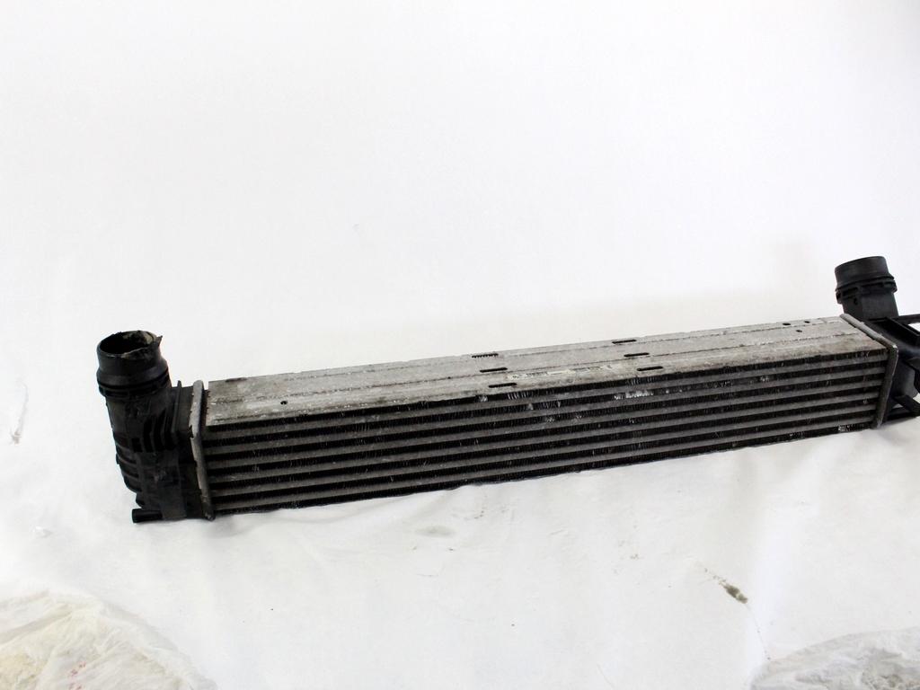 HLADILNIK INTERCOOLER OEM N. 144960006R ORIGINAL REZERVNI DEL RENAULT SCENIC XMOD / SCENIC JZ0/1 MK3 (2009 - 2012) DIESEL LETNIK 2010