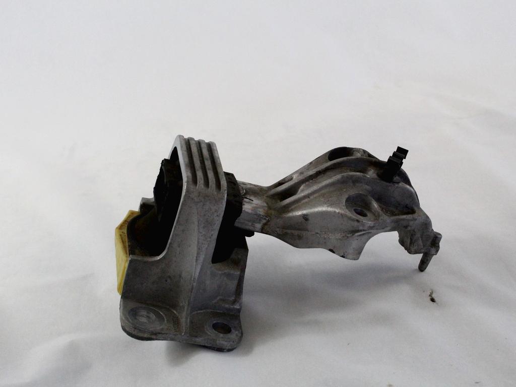 NOSILCI MOTORJA/DRUGO OEM N. 112100020R ORIGINAL REZERVNI DEL RENAULT SCENIC XMOD / SCENIC JZ0/1 MK3 (2009 - 2012) DIESEL LETNIK 2010