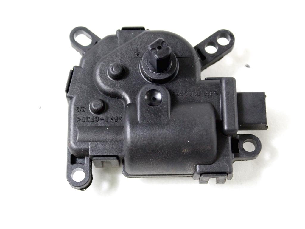 MOTORCEK OGREVANJA OEM N. 1S7H-19B634-CA ORIGINAL REZERVNI DEL FORD FIESTA CB1 CNN MK6 (09/2008 - 11/2012) BENZINA LETNIK 2010