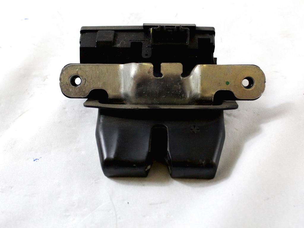 ZAKLEPANJE PRTLJA?NIH VRAT  OEM N. 8A61-A442A66-BC ORIGINAL REZERVNI DEL FORD FIESTA CB1 CNN MK6 (09/2008 - 11/2012) BENZINA LETNIK 2010