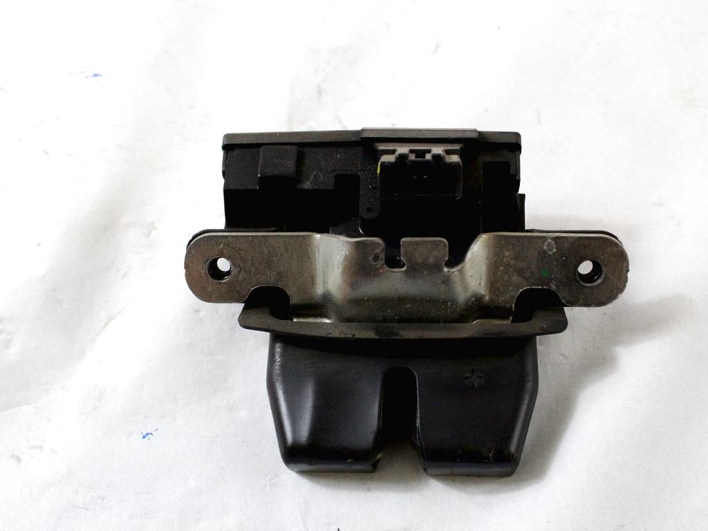 ZAKLEPANJE PRTLJA?NIH VRAT  OEM N. 8A61-A442A66-BC ORIGINAL REZERVNI DEL FORD FIESTA CB1 CNN MK6 (09/2008 - 11/2012) BENZINA LETNIK 2010