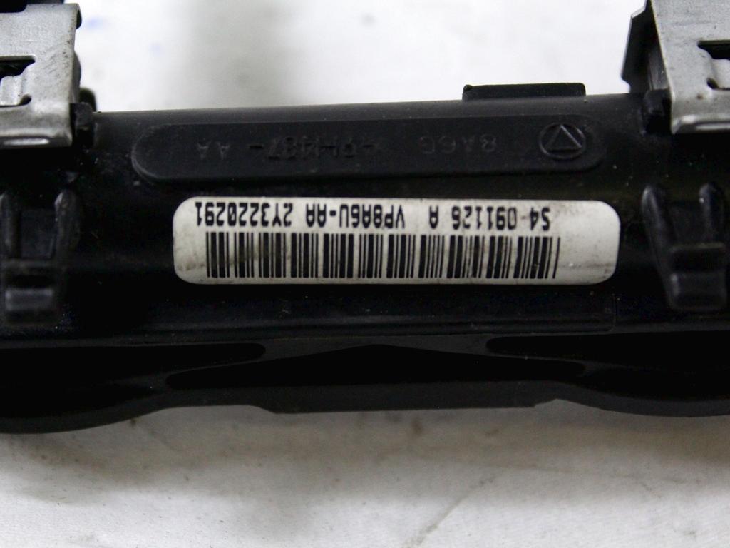 INJEKTORJI/BENCIN OEM N. 1429843 ORIGINAL REZERVNI DEL FORD FIESTA CB1 CNN MK6 (09/2008 - 11/2012) BENZINA LETNIK 2010