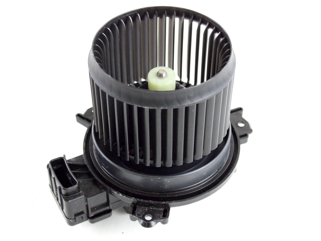 VENTILATOR  KABINE  OEM N. 7415062R00000 ORIGINAL REZERVNI DEL SUZUKI IGNIS MF MK3 R (DAL 2020)IBRIDO (ELETRICO-BENZINA) LETNIK 2022