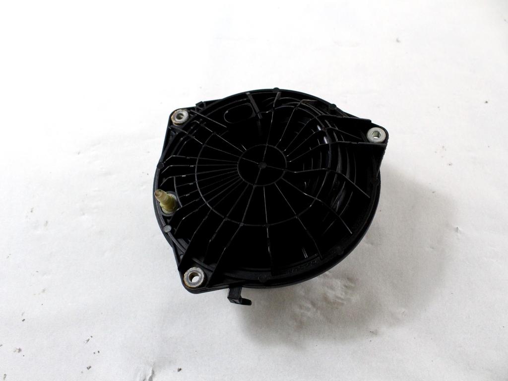 KLJUKA PRTLJA?NIKA/PRTLJA?NA VRATA OEM N. 5G9827469D ORIGINAL REZERVNI DEL VOLKSWAGEN GOLF VII 5G1 BQ1 BE1 BE2 BA5 BV5 MK7 (2012 - 2017)DIESEL LETNIK 2014