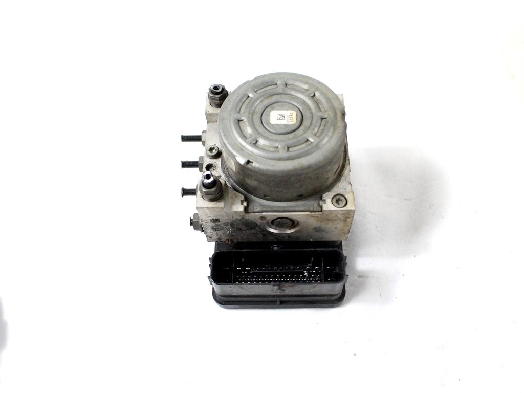 ABS AGREGAT S PUMPO OEM N. 5Q0614517L ORIGINAL REZERVNI DEL VOLKSWAGEN GOLF VII 5G1 BQ1 BE1 BE2 BA5 BV5 MK7 (2012 - 2017)DIESEL LETNIK 2014