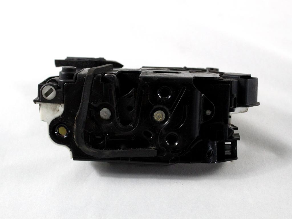 CENTRALNA KLJUCAVNICA ZADJIH LEVIH VRAT OEM N. 5K4839015Q ORIGINAL REZERVNI DEL VOLKSWAGEN GOLF VII 5G1 BQ1 BE1 BE2 BA5 BV5 MK7 (2012 - 2017)DIESEL LETNIK 2014