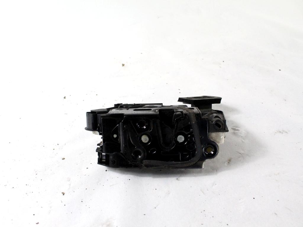 CENTRALNI ZAKLEP SPREDNJIH VRAT  OEM N. 5K1837016E ORIGINAL REZERVNI DEL VOLKSWAGEN GOLF VII 5G1 BQ1 BE1 BE2 BA5 BV5 MK7 (2012 - 2017)DIESEL LETNIK 2014