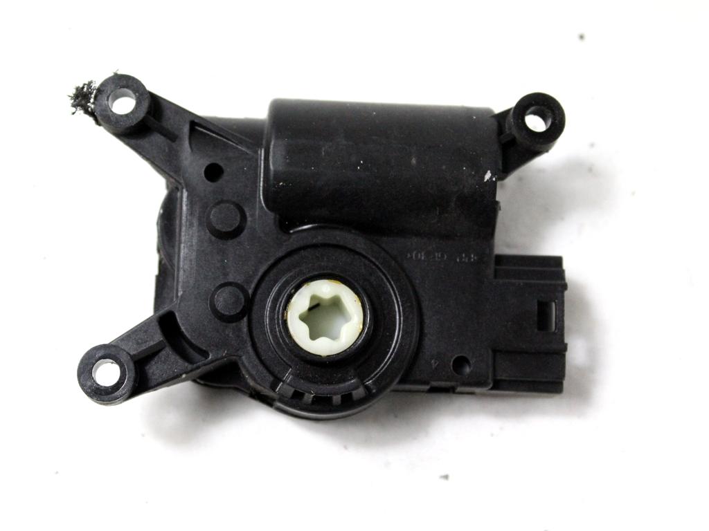 MOTORCEK OGREVANJA OEM N. 5Q0907511L ORIGINAL REZERVNI DEL VOLKSWAGEN GOLF VII 5G1 BQ1 BE1 BE2 BA5 BV5 MK7 (2012 - 2017)DIESEL LETNIK 2014