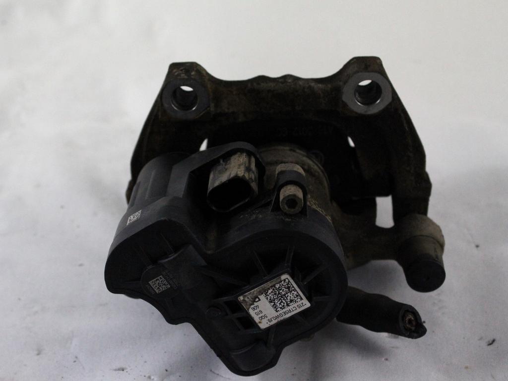 ZADNJE DESNE ZAVORNE CELJUSTI  OEM N. 8V0615424D ORIGINAL REZERVNI DEL VOLKSWAGEN GOLF VII 5G1 BQ1 BE1 BE2 BA5 BV5 MK7 (2012 - 2017)DIESEL LETNIK 2014