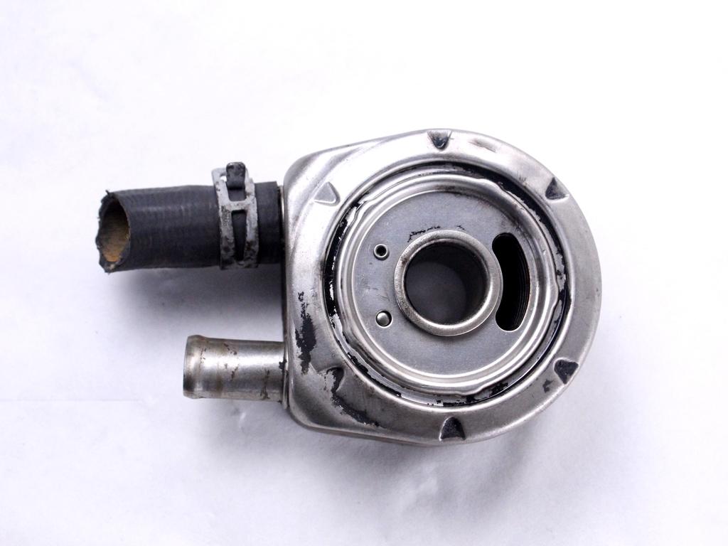 TOPLOTNI IZMENJEVALNIK/FILTER OLJA  OEM N. 93FF-6B856-AA ORIGINAL REZERVNI DEL FORD MONDEO BAP BFP BNP MK1 R BER/SW (09/1996 - 08/2000) DIESEL LETNIK 2000