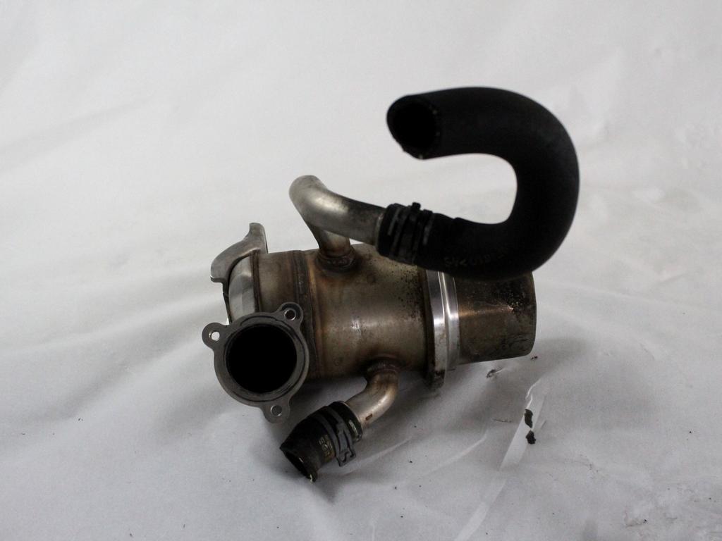 EGR VENTIL/IZMENJALNIK OEM N. 04L131512D ORIGINAL REZERVNI DEL VOLKSWAGEN GOLF VII 5G1 BQ1 BE1 BE2 BA5 BV5 MK7 (2012 - 2017)DIESEL LETNIK 2014