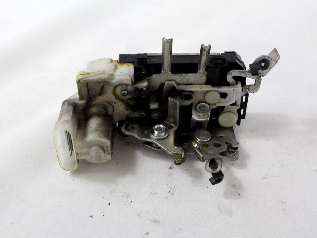 CENTRALNI ZAKLEP SPREDNJIH VRAT  OEM N. 51734601 ORIGINAL REZERVNI DEL FIAT MULTIPLA 186 R (2004 - 2010) BENZINA/METANO LETNIK 2007