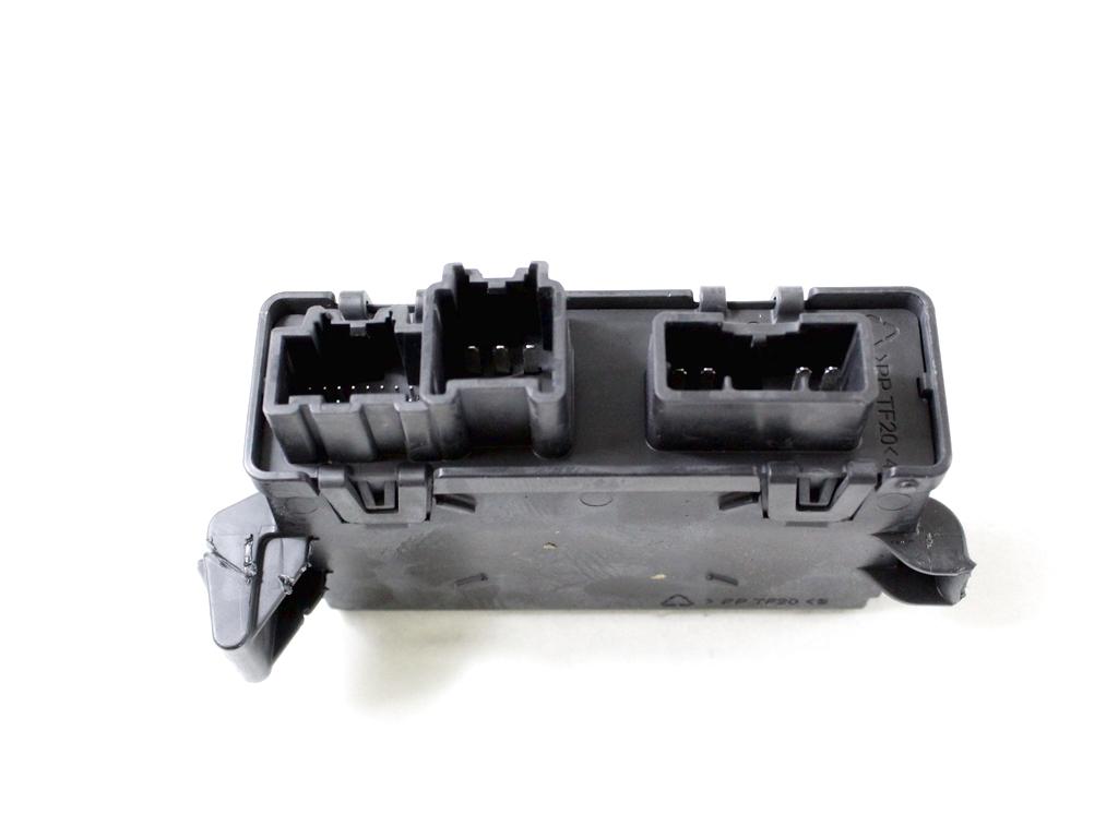 RAZNE KRMILNE ENOTE  OEM N. 23247433 ORIGINAL REZERVNI DEL OPEL ASTRA K B16 5P/3P/SW (2015 - 2021)DIESEL LETNIK 2017