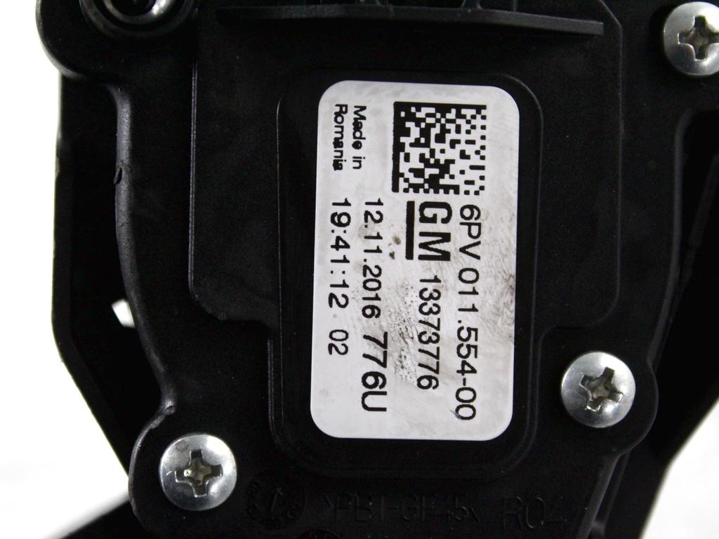 PEDALI OEM N. 13373776 ORIGINAL REZERVNI DEL OPEL ASTRA K B16 5P/3P/SW (2015 - 2021)DIESEL LETNIK 2017