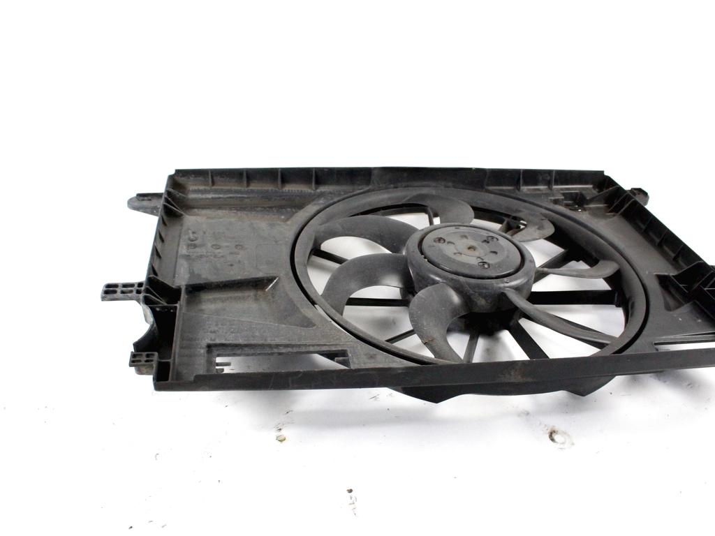 VENTILATOR HLADILNIKA OEM N. 39013322 ORIGINAL REZERVNI DEL OPEL ASTRA K B16 5P/3P/SW (2015 - 2021)DIESEL LETNIK 2017