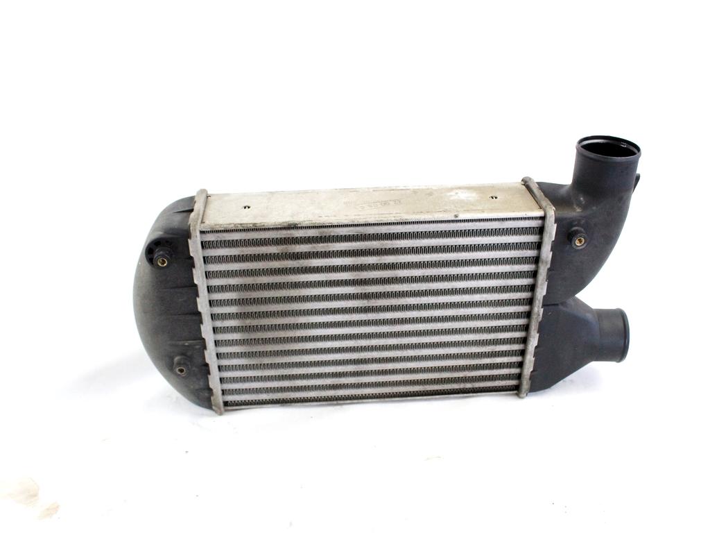 HLADILNIK INTERCOOLER OEM N. 46553325 ORIGINAL REZERVNI DEL FIAT BRAVA 182 (1995 - 2001) DIESEL LETNIK 2000