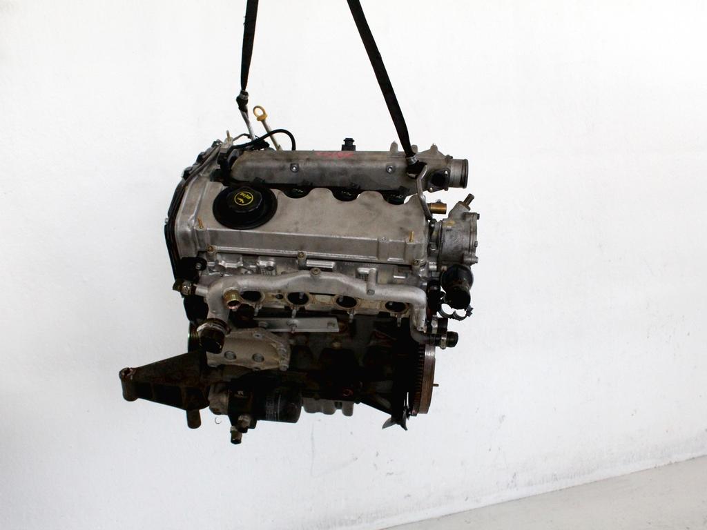 MOTOR OEM N. 182A4000 10583 ORIGINAL REZERVNI DEL FIAT BRAVA 182 (1995 - 2001) DIESEL LETNIK 2000