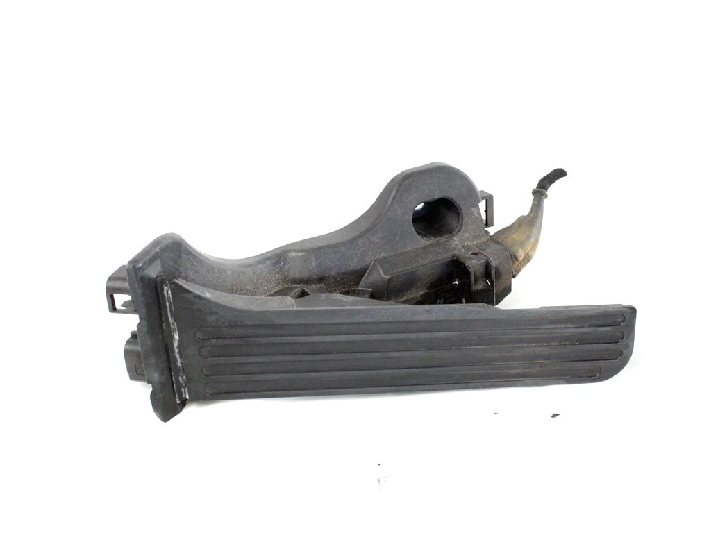 PEDALI OEM N. 1K1721503L ORIGINAL REZERVNI DEL VOLKSWAGEN GOLF V 1K1 1K5 MK5 BER/SW (02/2004-11/2008) DIESEL LETNIK 2005