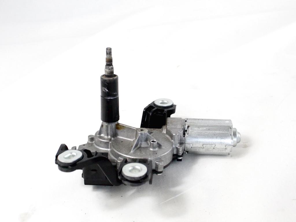 MOTORCEK ZADNJEGA BRISALCA OEM N. 1K6955711B ORIGINAL REZERVNI DEL VOLKSWAGEN GOLF V 1K1 1K5 MK5 BER/SW (02/2004-11/2008) DIESEL LETNIK 2005