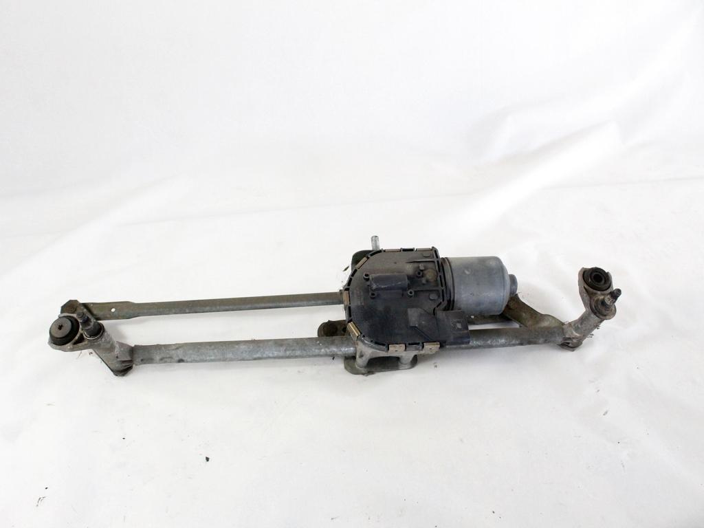 MOTORCEK PREDNJIH BRISALCEV OEM N. 1K1955119B ORIGINAL REZERVNI DEL VOLKSWAGEN GOLF V 1K1 1K5 MK5 BER/SW (02/2004-11/2008) DIESEL LETNIK 2005