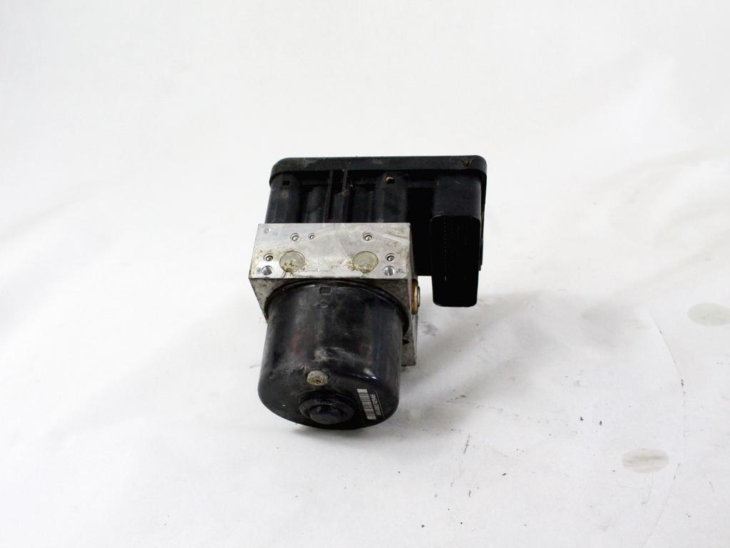 ABS AGREGAT S PUMPO OEM N. 1K0614517H ORIGINAL REZERVNI DEL VOLKSWAGEN GOLF V 1K1 1K5 MK5 BER/SW (02/2004-11/2008) DIESEL LETNIK 2005