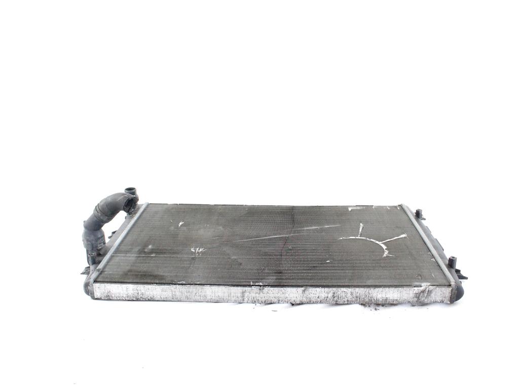 RADIATOR VODE OEM N. 1K0121253AA ORIGINAL REZERVNI DEL VOLKSWAGEN GOLF V 1K1 1K5 MK5 BER/SW (02/2004-11/2008) DIESEL LETNIK 2005