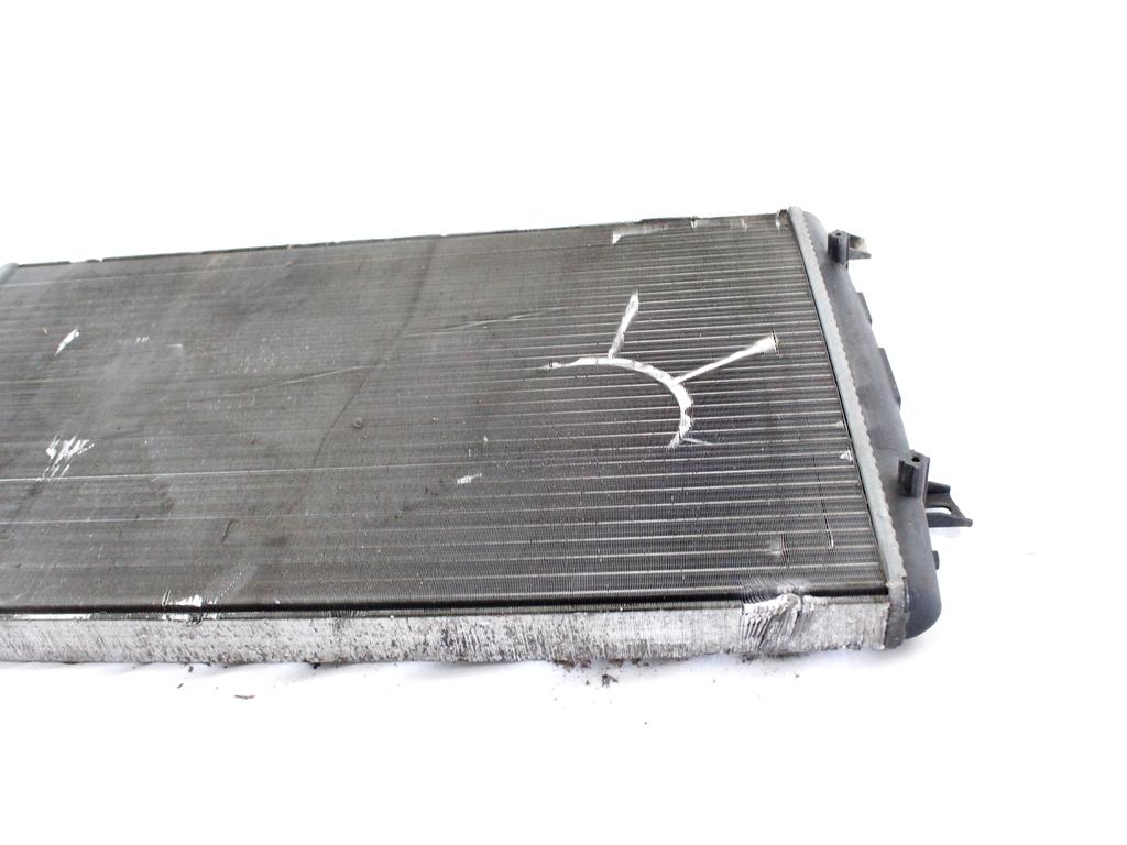 RADIATOR VODE OEM N. 1K0121253AA ORIGINAL REZERVNI DEL VOLKSWAGEN GOLF V 1K1 1K5 MK5 BER/SW (02/2004-11/2008) DIESEL LETNIK 2005