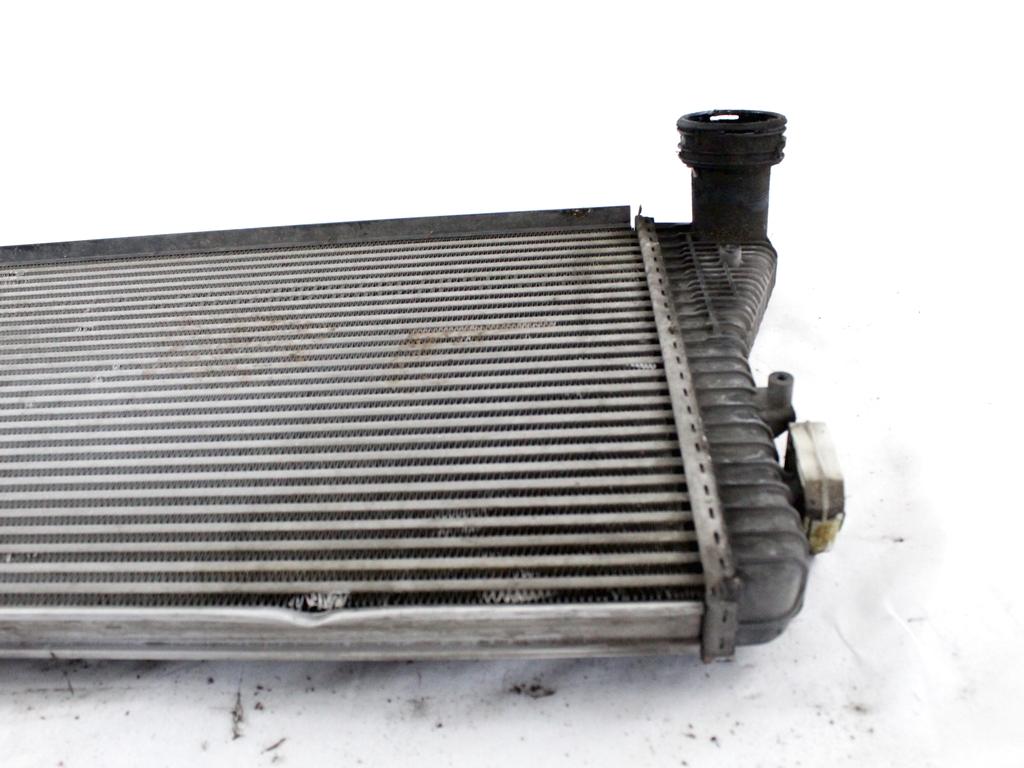 HLADILNIK INTERCOOLER OEM N. 1K0145803A ORIGINAL REZERVNI DEL VOLKSWAGEN GOLF V 1K1 1K5 MK5 BER/SW (02/2004-11/2008) DIESEL LETNIK 2005