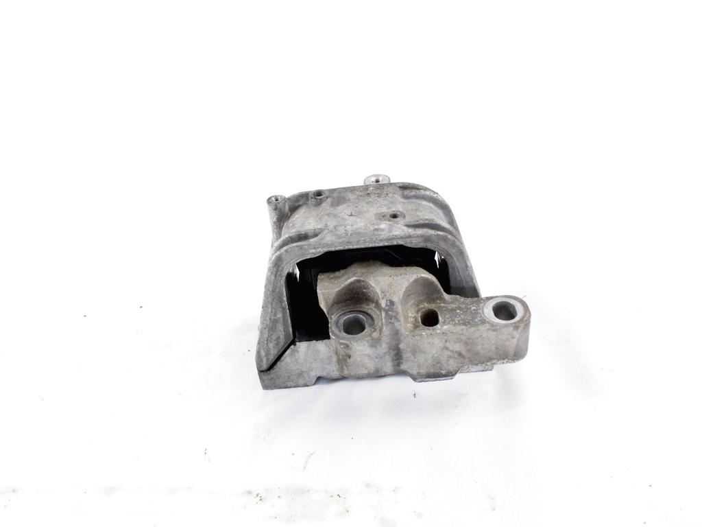 NOSILCI MOTORJA/DRUGO OEM N. 1K0199262 ORIGINAL REZERVNI DEL VOLKSWAGEN GOLF V 1K1 1K5 MK5 BER/SW (02/2004-11/2008) DIESEL LETNIK 2005