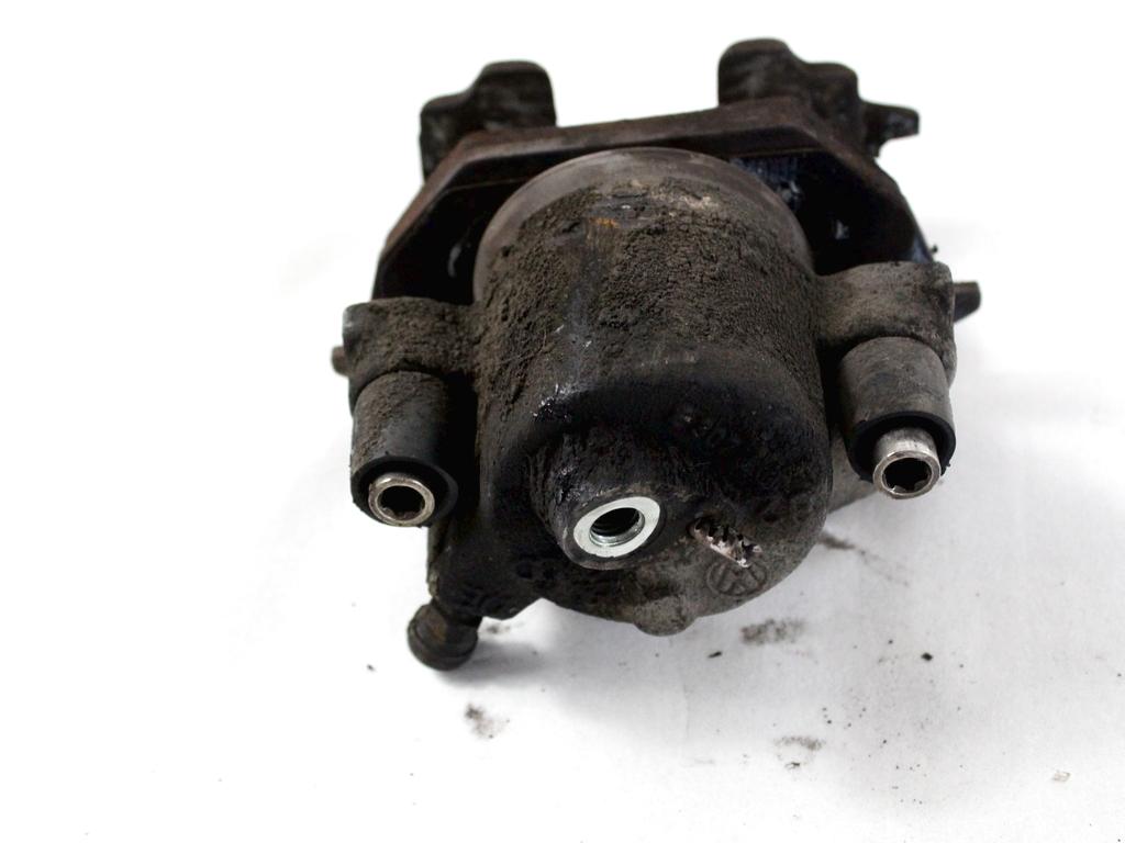 SPREDNJE DESNE ZAVORNE CELJUSTI  OEM N. 1K0615124D ORIGINAL REZERVNI DEL VOLKSWAGEN GOLF V 1K1 1K5 MK5 BER/SW (02/2004-11/2008) DIESEL LETNIK 2005