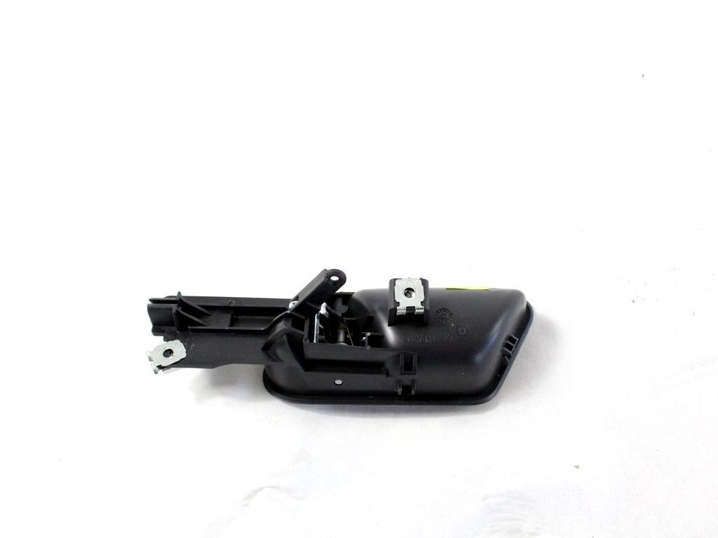 NOTRANJA KLJUKA  OEM N. 1K1837114 ORIGINAL REZERVNI DEL VOLKSWAGEN GOLF V 1K1 1K5 MK5 BER/SW (02/2004-11/2008) DIESEL LETNIK 2005