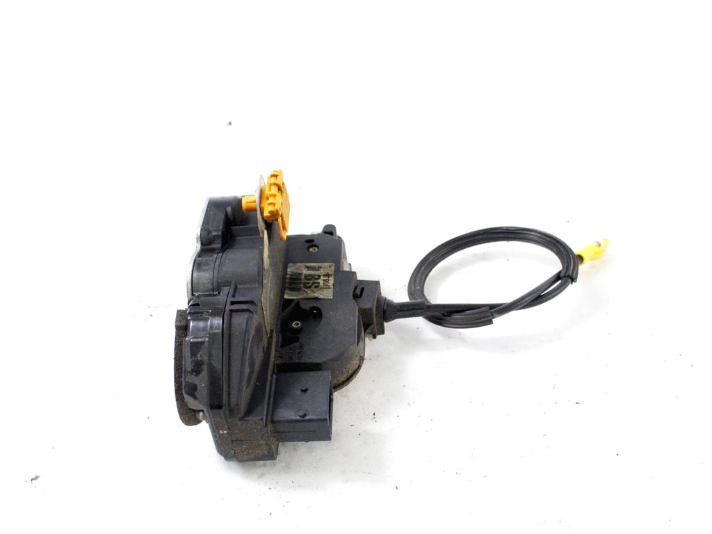 CENTRALNA KLJUCAVNICA ZADJIH LEVIH VRAT OEM N. 13579557 ORIGINAL REZERVNI DEL OPEL ASTRA J P10 5P/3P/SW (2010 - 2015) DIESEL LETNIK 2014