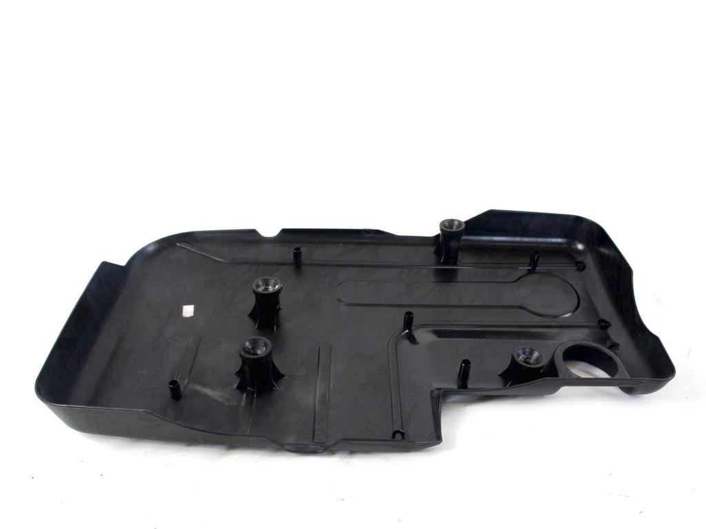 POKROV MOTORJA  OEM N. 55585989 ORIGINAL REZERVNI DEL OPEL ASTRA J P10 5P/3P/SW (2010 - 2015) DIESEL LETNIK 2014