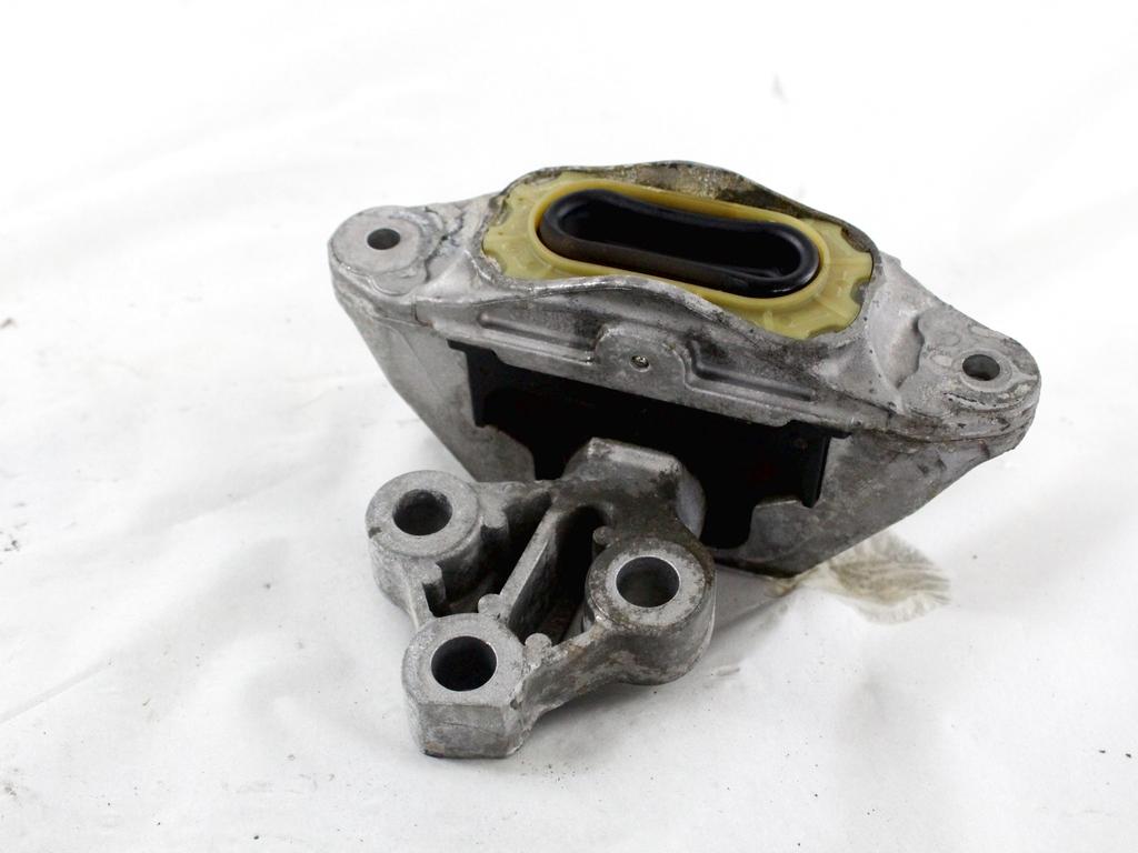 NOSILCI MOTORJA/DRUGO OEM N. 13248546 ORIGINAL REZERVNI DEL OPEL ASTRA J P10 5P/3P/SW (2010 - 2015) DIESEL LETNIK 2014