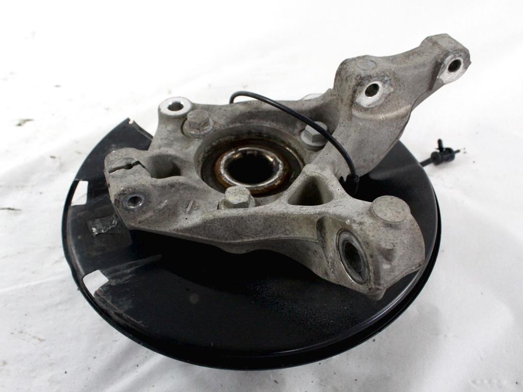 VRTLJIVI LEZAJ DESNO / PESTO KOLESA Z LEZAJEM SPREDAJ OEM N. 13319483 ORIGINAL REZERVNI DEL OPEL ASTRA J P10 5P/3P/SW (2010 - 2015) DIESEL LETNIK 2014