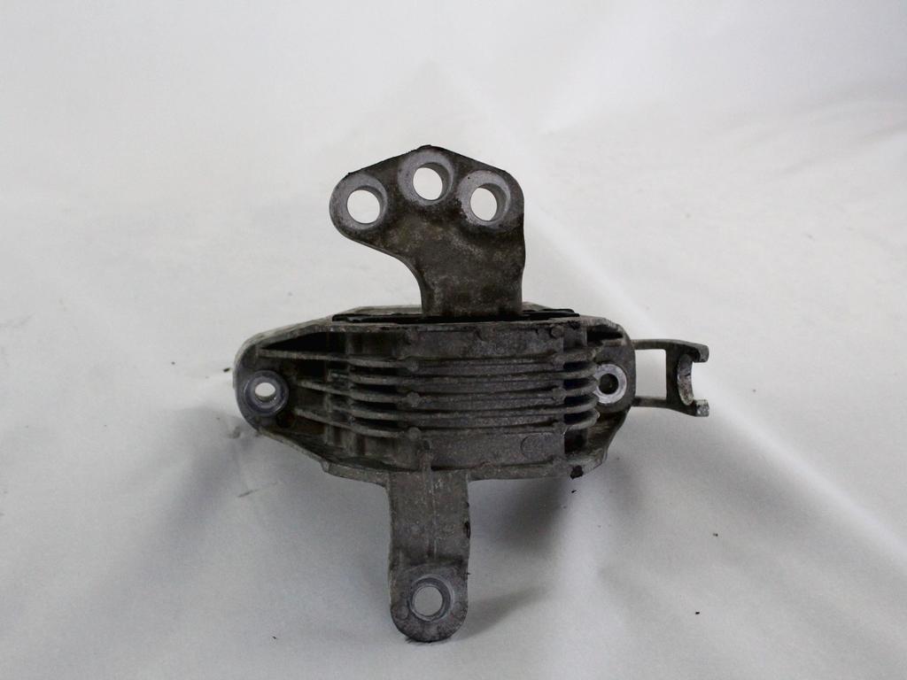 NOSILCI MOTORJA/DRUGO OEM N. 13347450 ORIGINAL REZERVNI DEL OPEL ASTRA J P10 5P/3P/SW (2010 - 2015) DIESEL LETNIK 2014