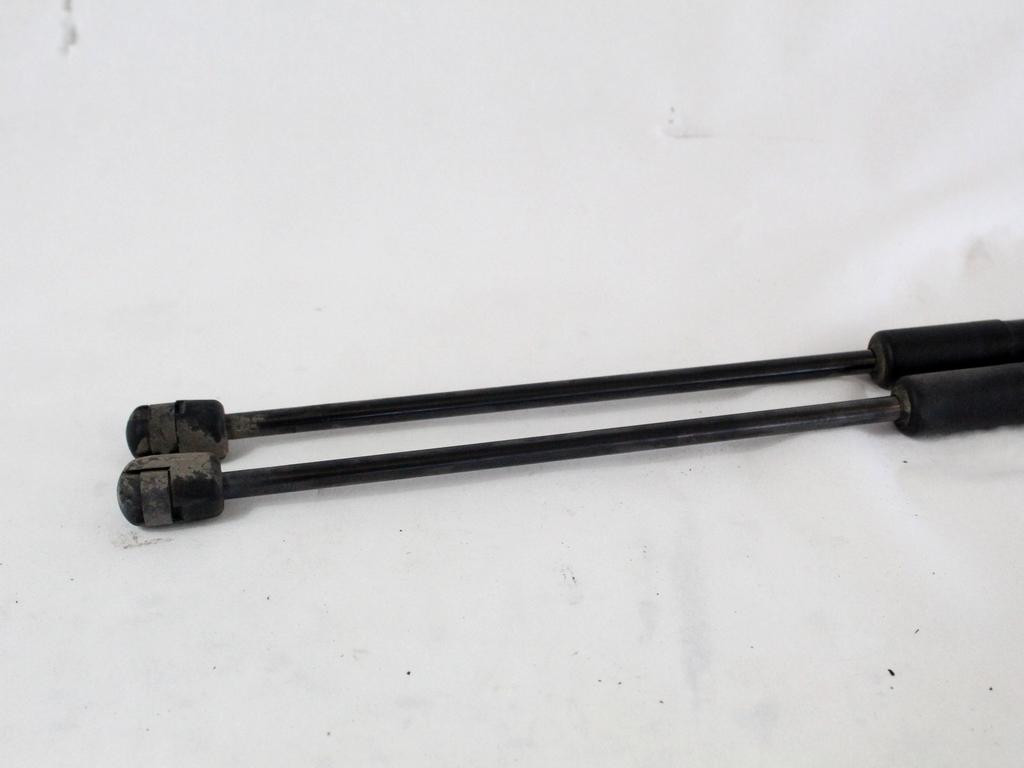 AMORTIZERJI PRTLJAZNIH VRAT  OEM N. 51247127875 ORIGINAL REZERVNI DEL BMW SERIE 3 BER/SW/COUPE/CABRIO E90/E91/E92/E93 LCI R (2009 - 2012) DIESEL LETNIK 2010