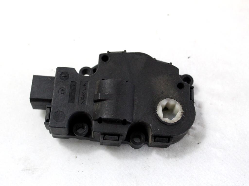 MOTORCEK OGREVANJA OEM N. CZ113930-0711 ORIGINAL REZERVNI DEL BMW SERIE 3 BER/SW/COUPE/CABRIO E90/E91/E92/E93 LCI R (2009 - 2012) DIESEL LETNIK 2010