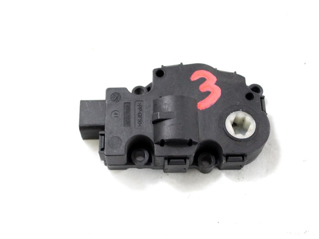 MOTORCEK OGREVANJA OEM N. CZ113930-0711 ORIGINAL REZERVNI DEL BMW SERIE 3 BER/SW/COUPE/CABRIO E90/E91/E92/E93 LCI R (2009 - 2012) DIESEL LETNIK 2010