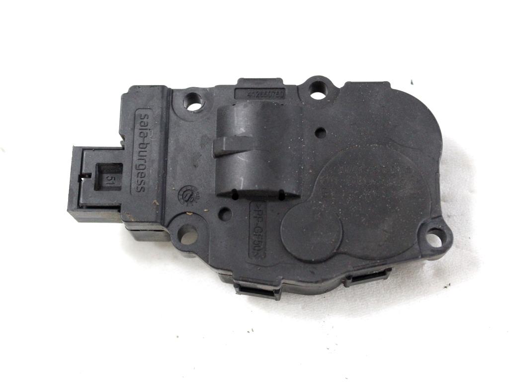 MOTORCEK OGREVANJA OEM N. CZ113930-0711 ORIGINAL REZERVNI DEL BMW SERIE 3 BER/SW/COUPE/CABRIO E90/E91/E92/E93 LCI R (2009 - 2012) DIESEL LETNIK 2010