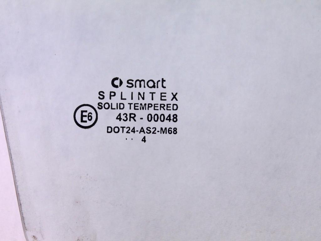 STEKLO SPREDNJIH DESNIH VRAT OEM N. A4547200018 ORIGINAL REZERVNI DEL SMART FORFOUR 454 MK1 (2004 - 2006) BENZINA LETNIK 2005