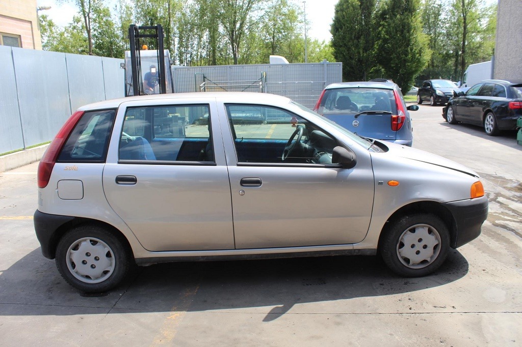 FIAT PUNTO 1.1 B 40KW 5M 5P (1999) RICAMBI IN MAGAZZINO