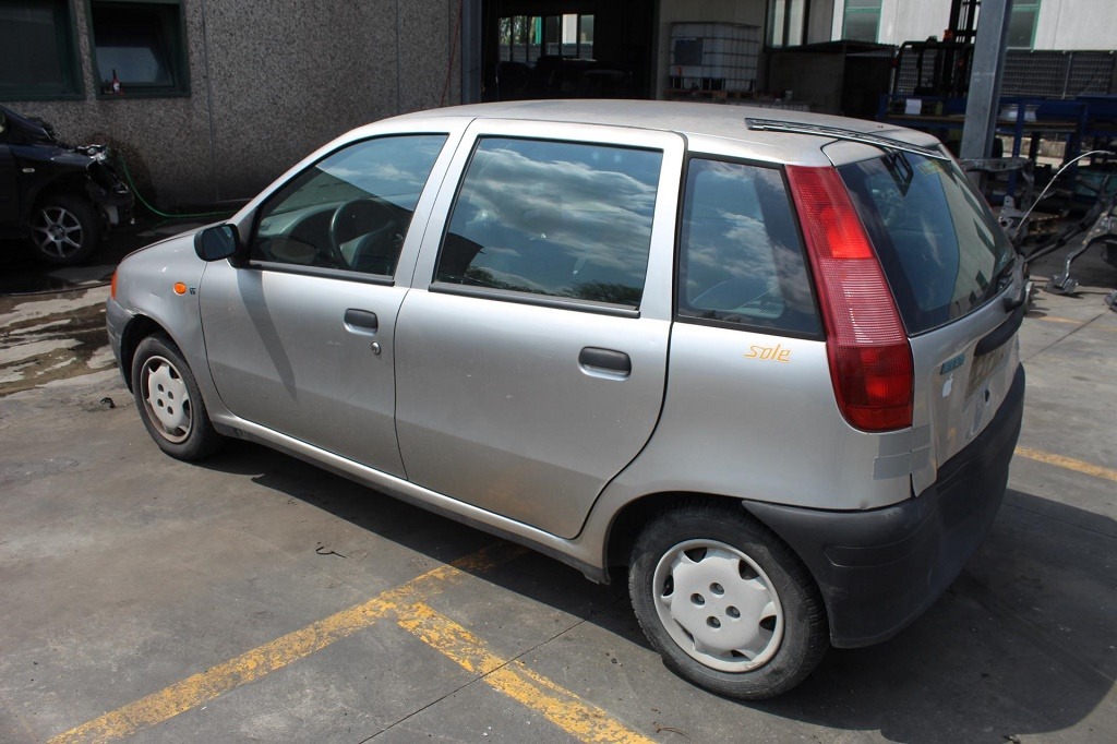 FIAT PUNTO 1.1 B 40KW 5M 5P (1999) RICAMBI IN MAGAZZINO