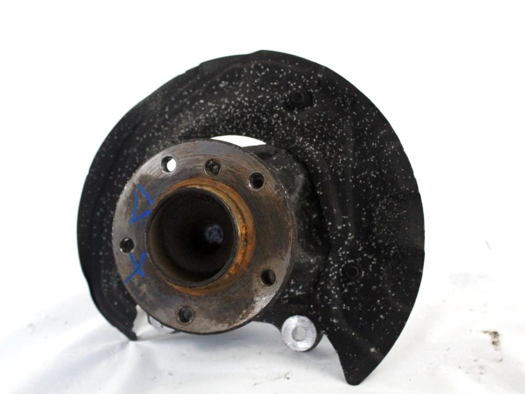 VRTLJIVI LEZAJ DESNO / PESTO KOLESA Z LEZAJEM SPREDAJ OEM N. 31216764444 ORIGINAL REZERVNI DEL BMW SERIE 3 BER/SW/COUPE/CABRIO E90/E91/E92/E93 LCI R (2009 - 2012) DIESEL LETNIK 2010