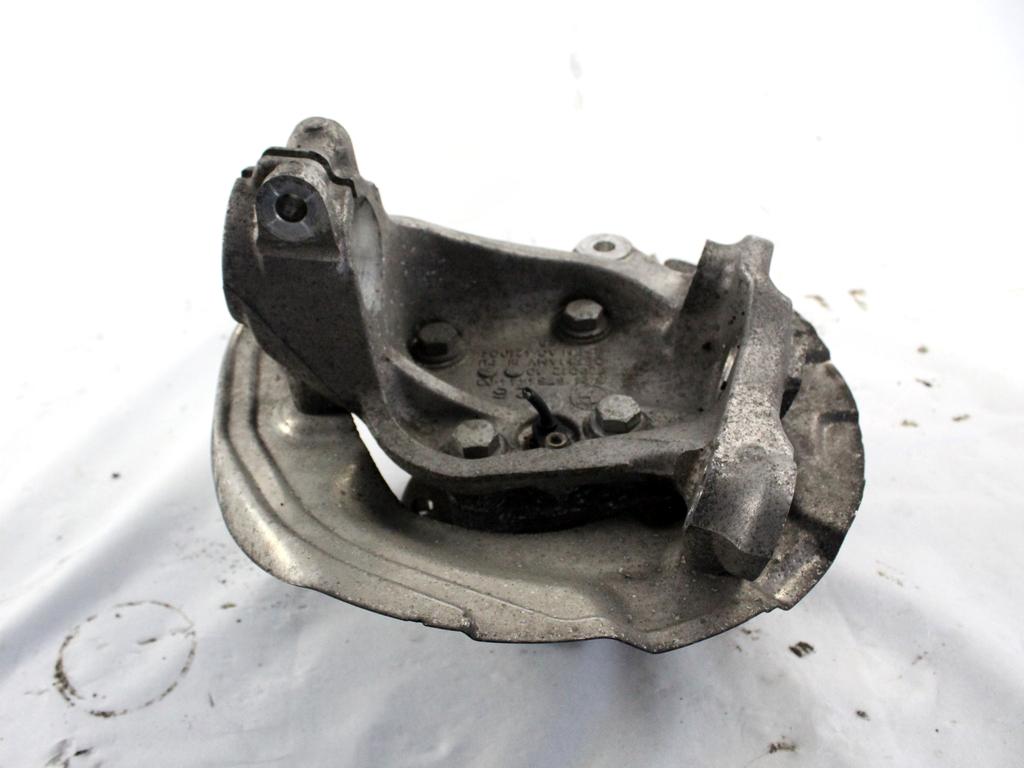 VRTLJIVI LEZAJ DESNO / PESTO KOLESA Z LEZAJEM SPREDAJ OEM N. 31216764444 ORIGINAL REZERVNI DEL BMW SERIE 3 BER/SW/COUPE/CABRIO E90/E91/E92/E93 LCI R (2009 - 2012) DIESEL LETNIK 2010