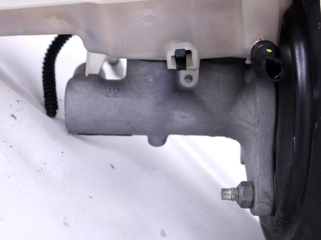 SERVO OJACEVALNIK ZAVOR S PUMPO OEM N. A4544300030 ORIGINAL REZERVNI DEL SMART FORFOUR 454 MK1 (2004 - 2006) BENZINA LETNIK 2005