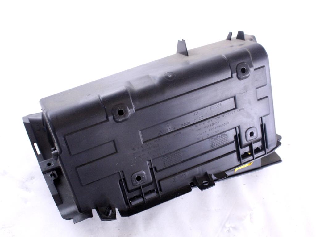 PREDAL ZA DOKUMENTE OEM N. A4546800191 ORIGINAL REZERVNI DEL SMART FORFOUR 454 MK1 (2004 - 2006) BENZINA LETNIK 2005