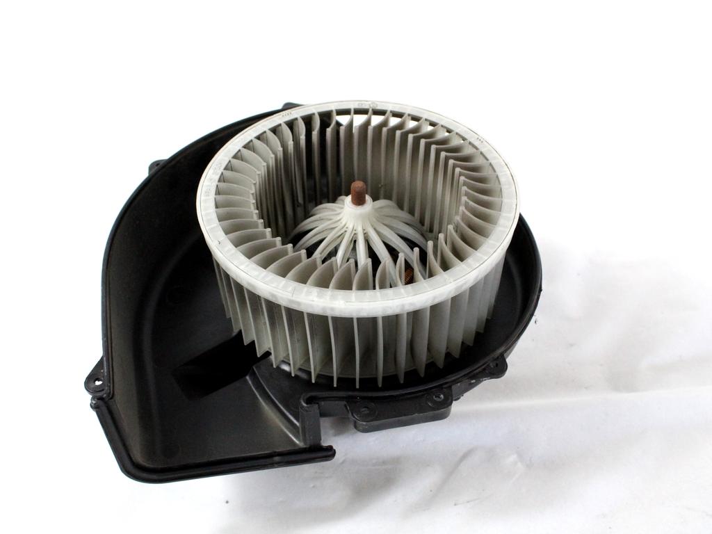 VENTILATOR  KABINE  OEM N. 6R1819015 ORIGINAL REZERVNI DEL SEAT IBIZA 6J5 6P1 MK4 R BER/SW (2012 -2017) BENZINA LETNIK 2015