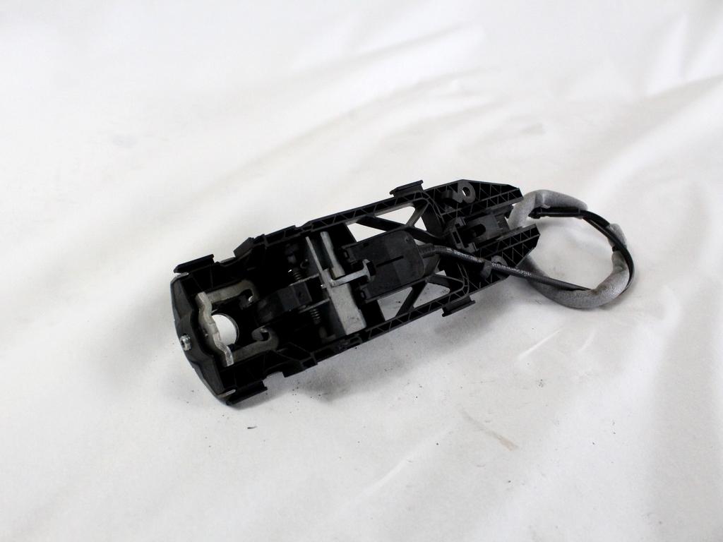 ZUNANJA KLJUKA SPREDNJA LEVA VRATA OEM N. 5N0837205MGRU ORIGINAL REZERVNI DEL SEAT IBIZA 6J5 6P1 MK4 R BER/SW (2012 -2017) BENZINA LETNIK 2015